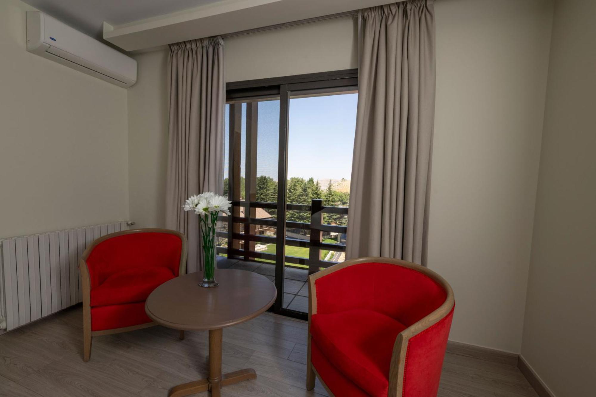 Intercontinental Mzaar Lebanon Mountain Resort & Spa By Ihg Mzaar Kfardebian Экстерьер фото