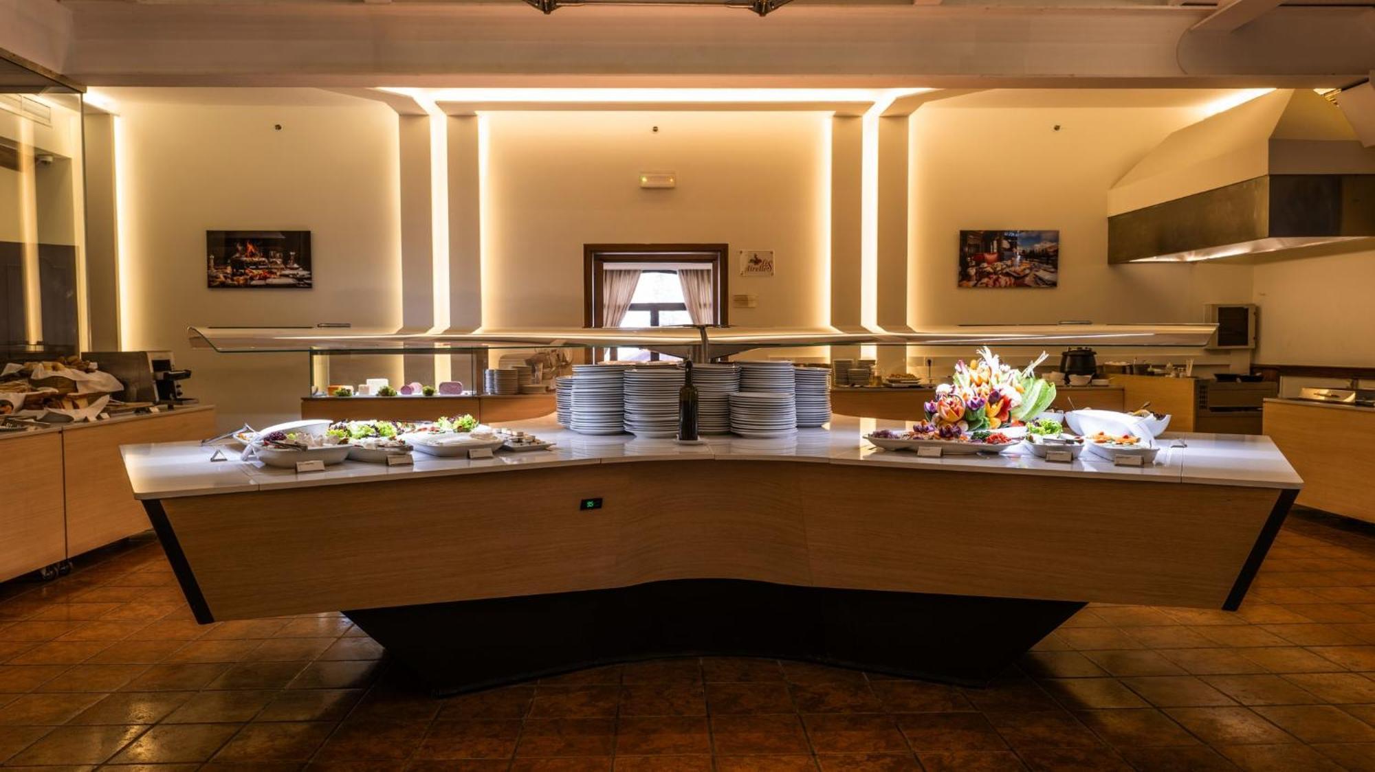 Intercontinental Mzaar Lebanon Mountain Resort & Spa By Ihg Mzaar Kfardebian Экстерьер фото
